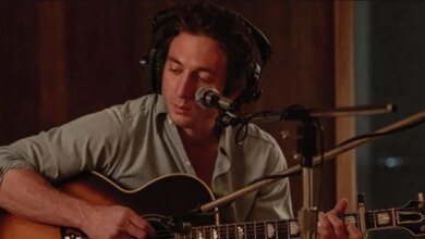 Jeremy Allen White On Playing The Boss In "Springsteen: Deliver Me From Nowhere" 5 1760282852 jeremy allen white in springsteen deliver me from nowhere 1280