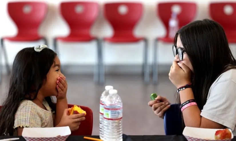 Newsom Signs First-in-Nation Law To Ban Ultraprocessed Food In School Lunches – The 74 4 1760282732 los angeles lunches gavin newsom