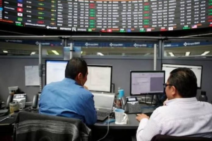 صناع السياسة في «المركزي الأوروبي» يدعون لـ«توجيه حذر» للسياسة النقدية 3 10 17