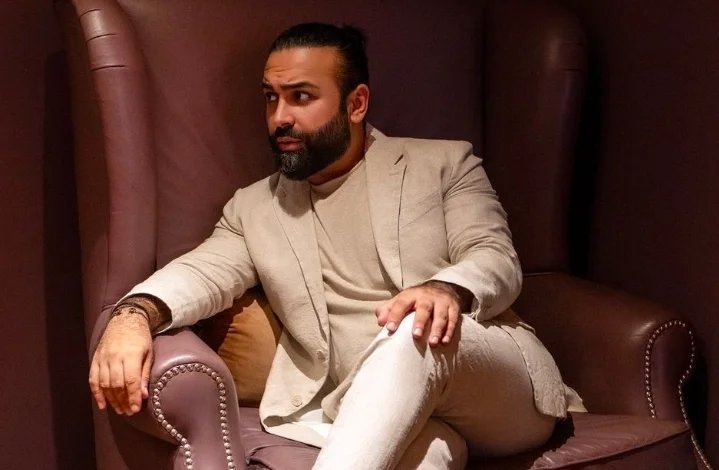 1759812789435ebb0692