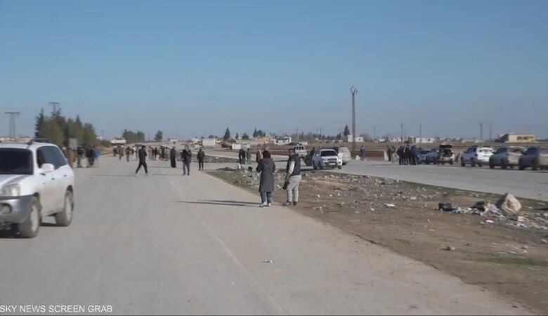 سيناتور امريكي يحذر دمشق من مهاجمة الأكراد ويهدد بإعادة “قيصر” سيناتور امريكي يحذر دمشق من مهاجمة الأكراد ويهدد بإعادة “قيصر”